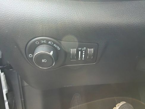 Used 2024 Jeep Compass Limited AWD/4WD image 29