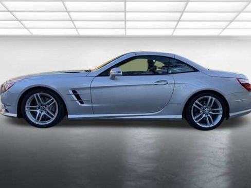 Used 2013 Mercedes-Benz SL 550 image 8