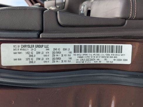 Used 2014 Jeep Grand Cherokee Summit AWD/4WD image 39
