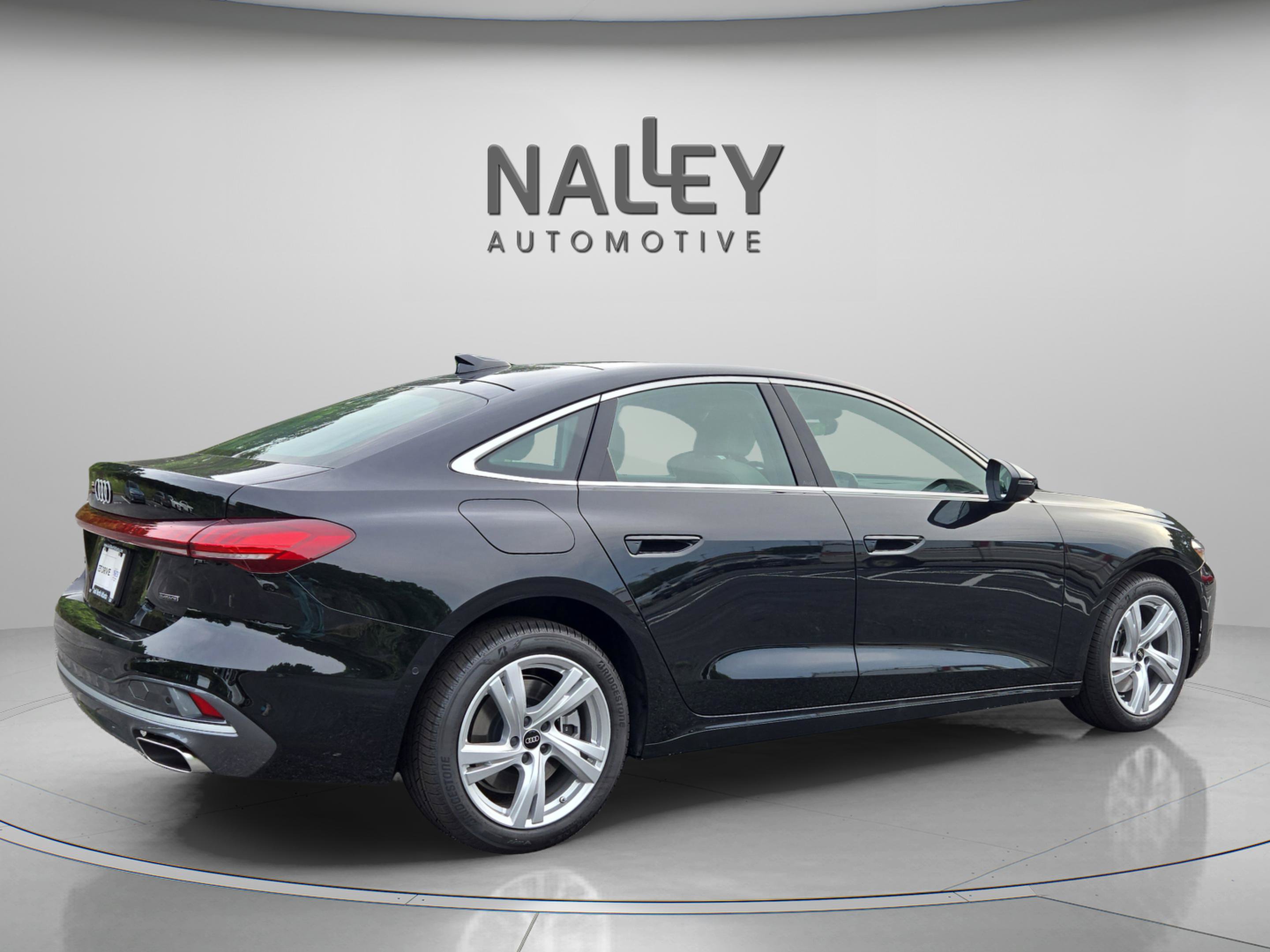 Used 2025 Audi A5 Premium w/ Convenience Package AWD/4WD image 4
