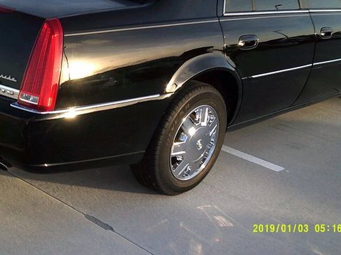 Used 2006 Cadillac DTS FWD image 5
