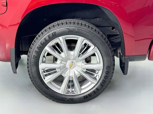 Used 2023 Chevrolet Silverado 1500 High Country AWD/4WD image 33