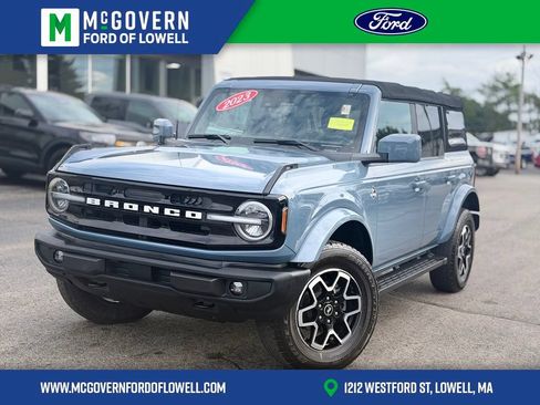 Used 2023 Ford Bronco Outer Banks AWD/4WD image 1