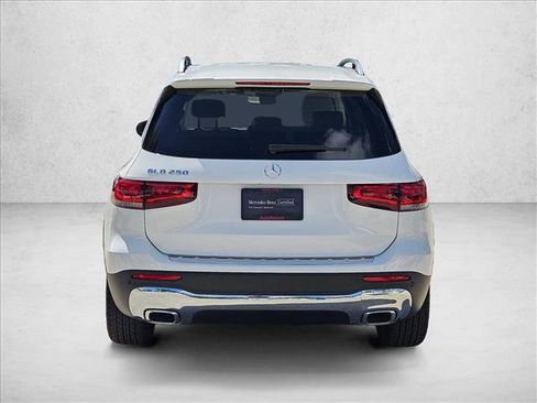 Used 2023 Mercedes-Benz GLB 250 image 7