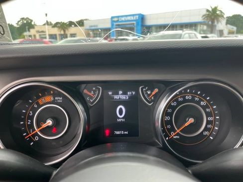Used 2022 Jeep Gladiator Sport AWD/4WD image 18