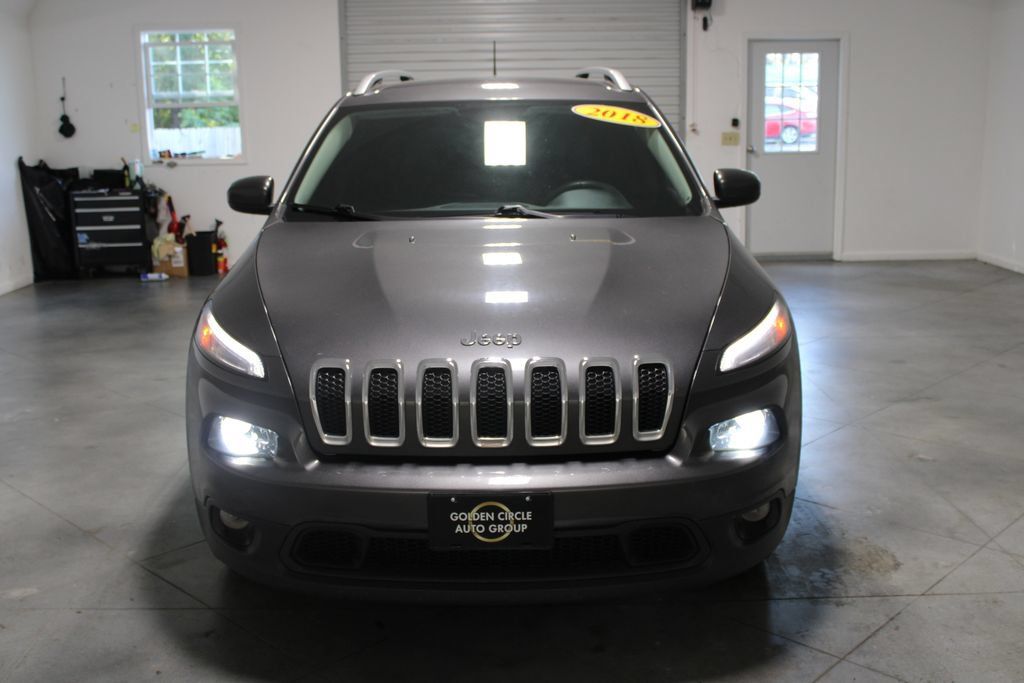 Used 2018 Jeep Cherokee Latitude Plus FWD image 47