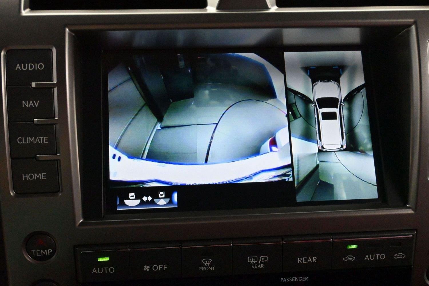 Used 2021 Lexus GX 460 Luxury w/ Accessory Package AWD/4WD image 27