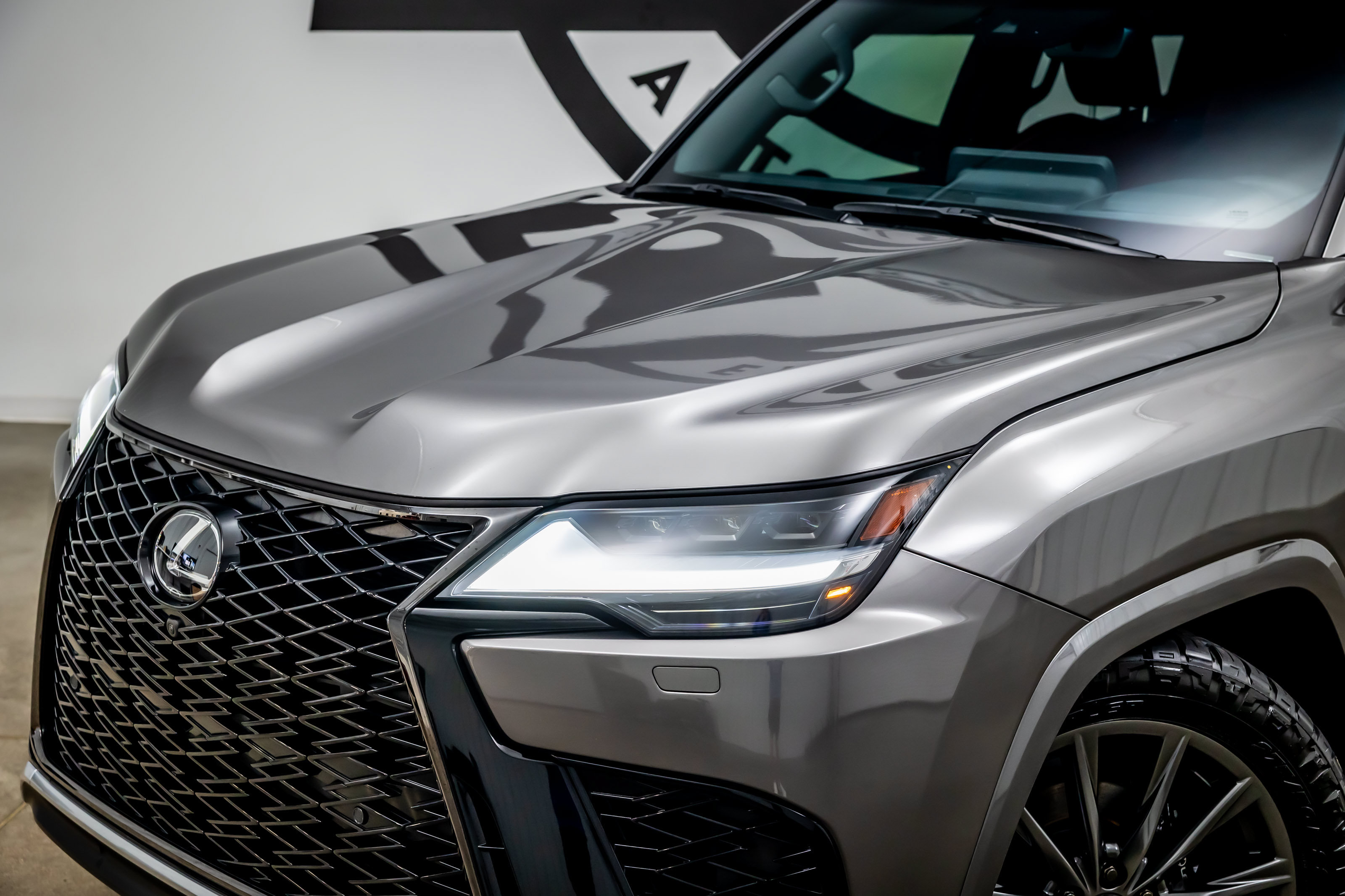 Used 2024 Lexus LX 600 F Sport AWD/4WD image 21