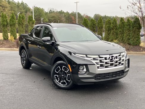 Used 2022 Hyundai Santa Cruz SEL w/ Activity Package image 2