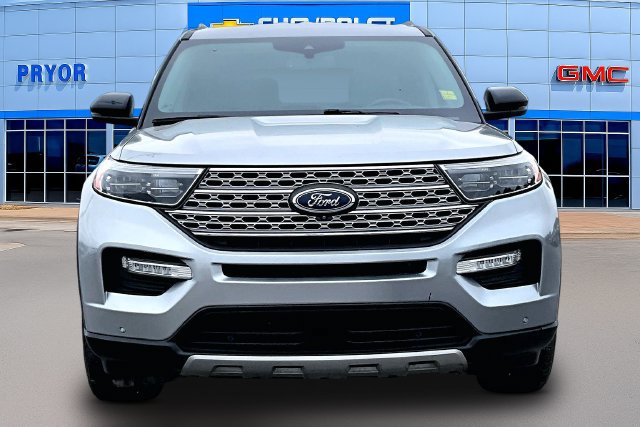 Used 2021 Ford Explorer Limited w/ Equipment Group 301A AWD/4WD image 2