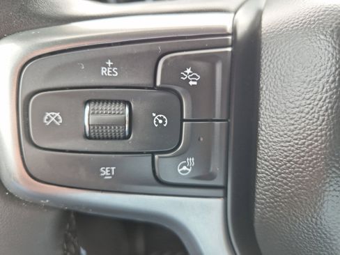 Used 2024 Chevrolet Silverado 1500 LT image 25