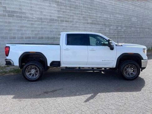 Used 2021 GMC Sierra 3500 SLE w/ Remote Start Package AWD/4WD image 6