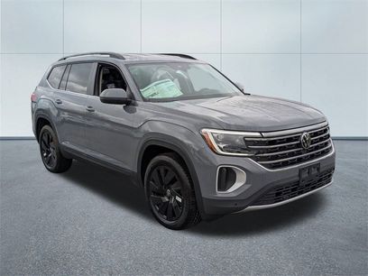 New 2025 Volkswagen Atlas SE