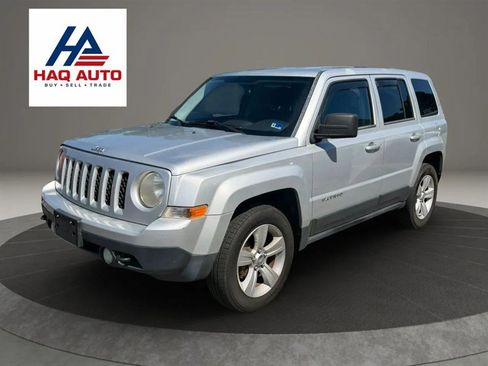 Used 2011 Jeep Patriot Latitude AWD/4WD image 1