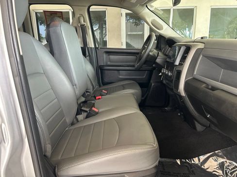 Used 2019 RAM 1500 Express RWD image 25