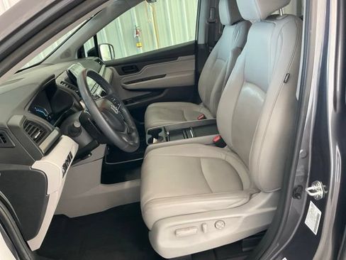 Certified 2023 Honda Odyssey EX-L image 4