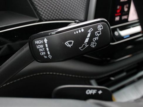 New 2026 Volkswagen Atlas Cross Sport SEL R-Line image 15