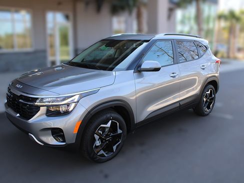 New 2025 Kia Seltos S image 14