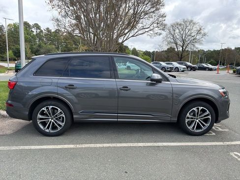 Used 2025 Audi Q7 2.0T Premium w/ Convenience Plus Package image 7