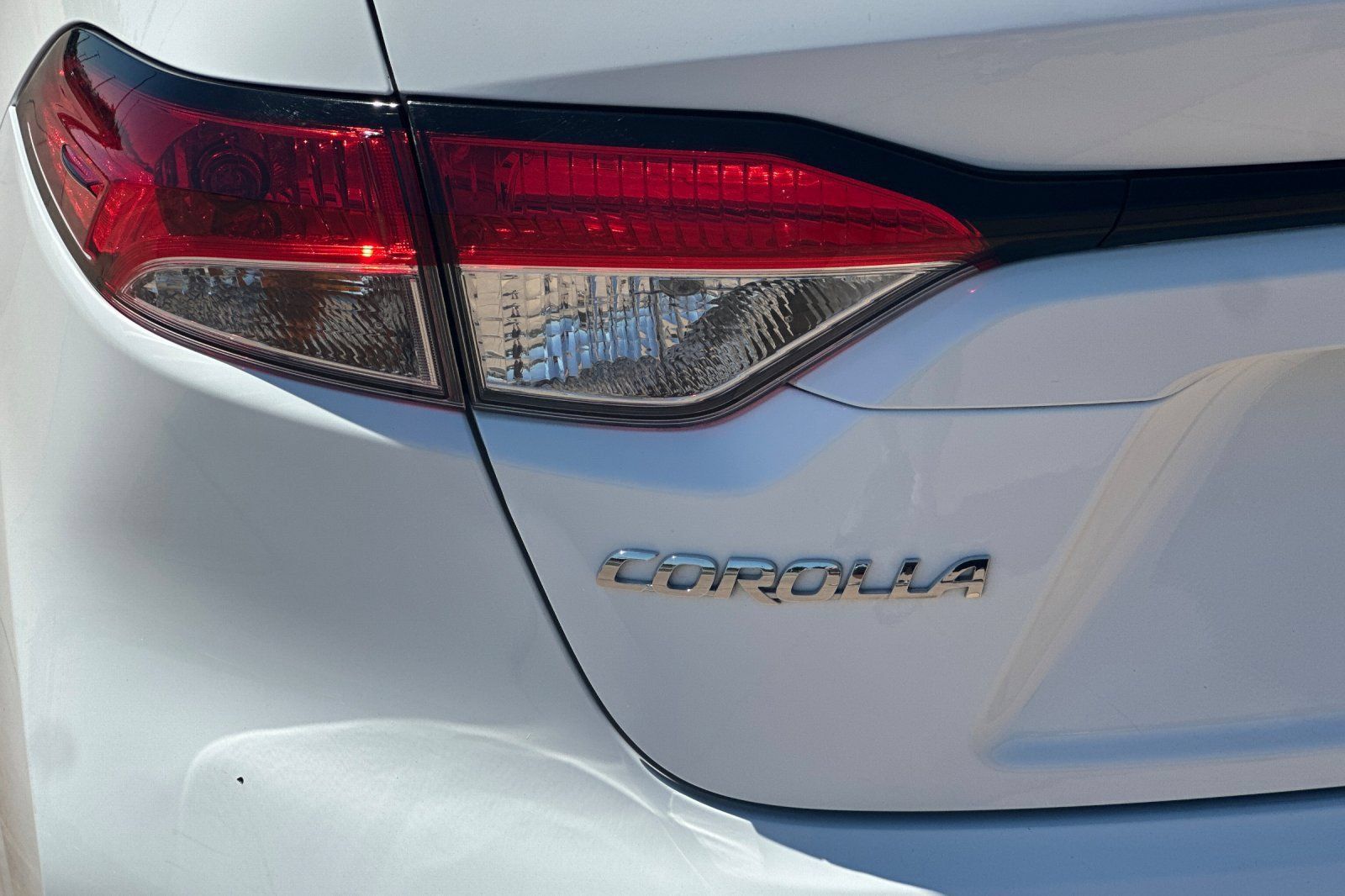 Certified 2024 Toyota Corolla LE FWD image 32