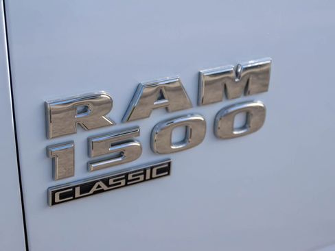 Used 2022 RAM 1500 Classic SLT w/ Electronics Group AWD/4WD image 8