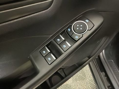 Used 2025 Ford Escape Active FWD image 10