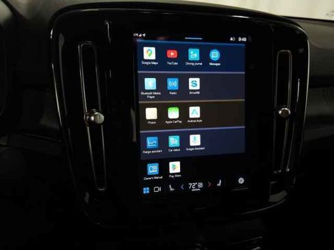 Certified 2023 Volvo C40 Recharge Core image 27