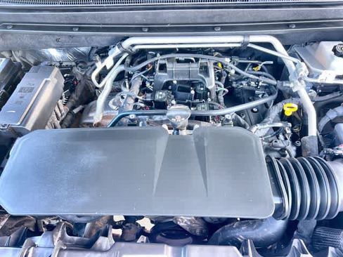 Used 2024 Chevrolet Colorado W/T w/ WT Convenience Package RWD image 10
