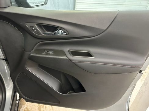 Certified 2023 Chevrolet Equinox RS w/ LPO, Floor Liner Package image 31