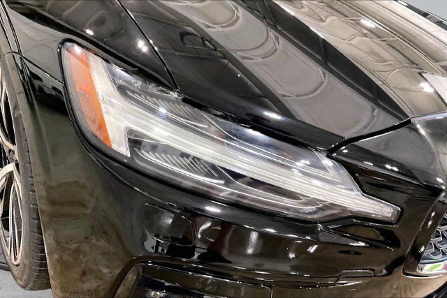 Certified 2023 Volvo S60 B5 Core w/ Climate Package FWD image 31