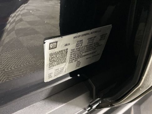 Used 2024 GMC Yukon AT4 image 36