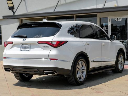 Used 2023 Acura MDX FWD image 9