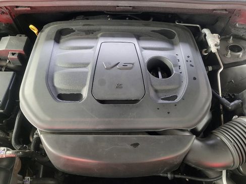 Used 2019 Jeep Cherokee Limited FWD image 30