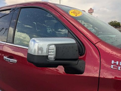 Used 2024 Chevrolet Silverado 1500 High Country w/ High Country Premium Package AWD/4WD image 11