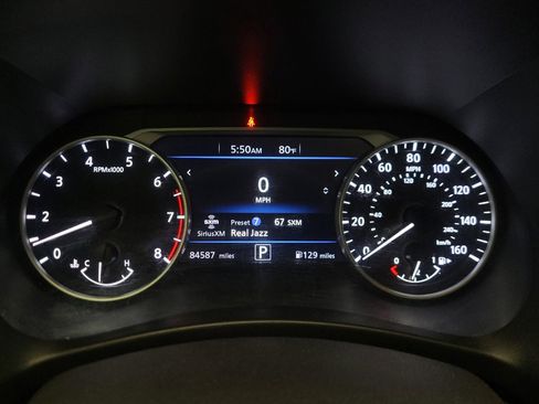 Used 2021 Nissan Sentra SV FWD image 23