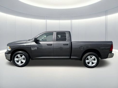 Used 2024 RAM 1500 Classic SLT AWD/4WD image 2
