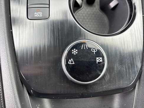 Certified 2026 Nissan Rogue SV AWD/4WD image 28