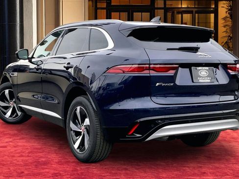 Used 2022 Jaguar F-PACE S image 11
