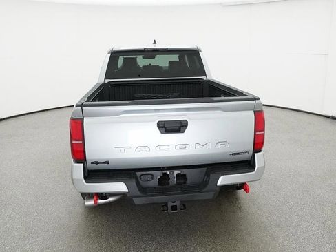 Certified 2025 Toyota Tacoma TRD Off-Road image 7
