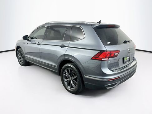 Used 2023 Volkswagen Tiguan SE FWD image 5