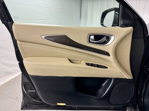 Used 2019 INFINITI QX60 Luxe w/ Essential Package image 14