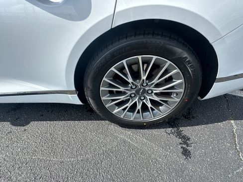 Used 2023 Genesis G80 2.5T image 20