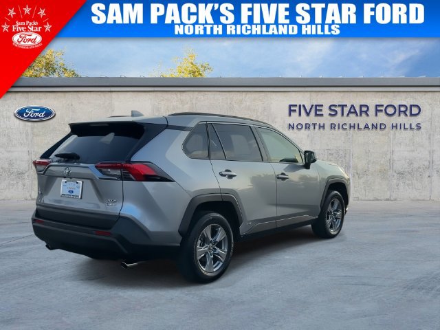 Used 2025 Toyota RAV4 XLE w/ Convenience Package AWD/4WD image 9