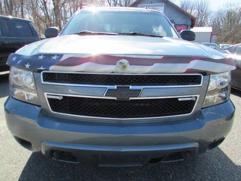 Used 2008 Chevrolet Avalanche LS image 2