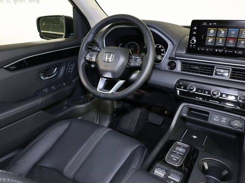 New 2025 Honda Pilot EX-L image 7