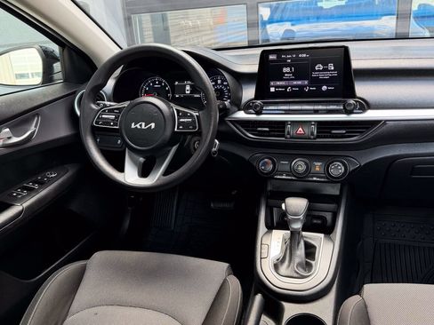 Used 2022 Kia Forte LXS FWD image 20