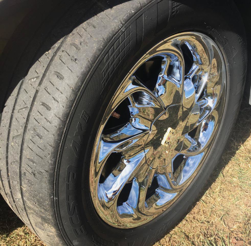 Used 2008 Cadillac DTS FWD image 9