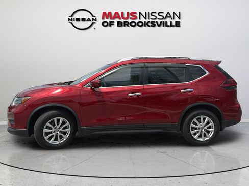 Used 2019 Nissan Rogue SV FWD image 6
