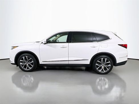 Used 2023 Acura MDX FWD w/ Technology Package image 4