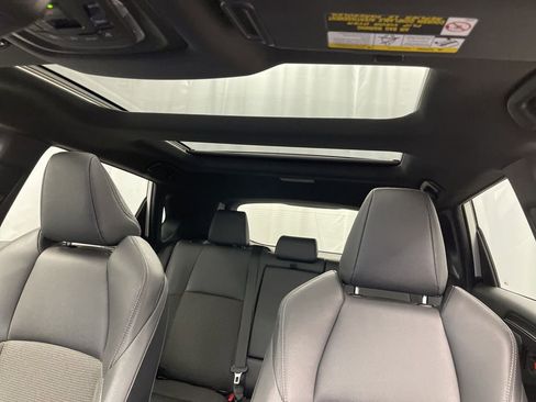 Used 2023 Toyota bZ4X XLE image 9